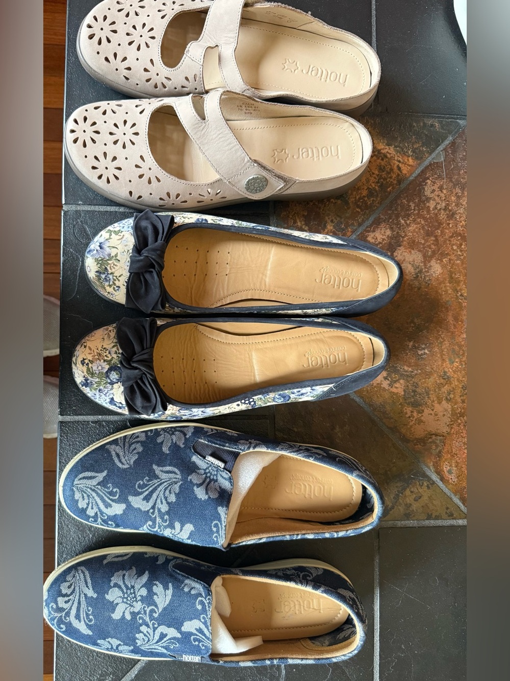 Trio hotter shoes. Floral Bow Ballet Flats - Navy Blue